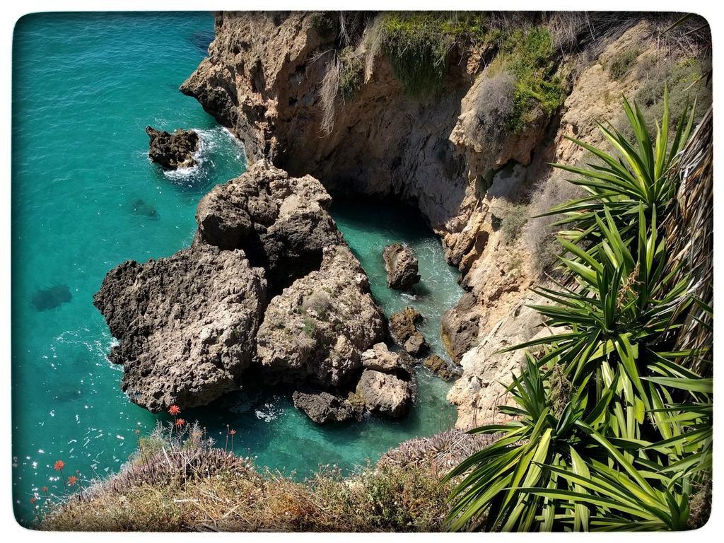 Hostal Andalucia Nerja Extérieur photo