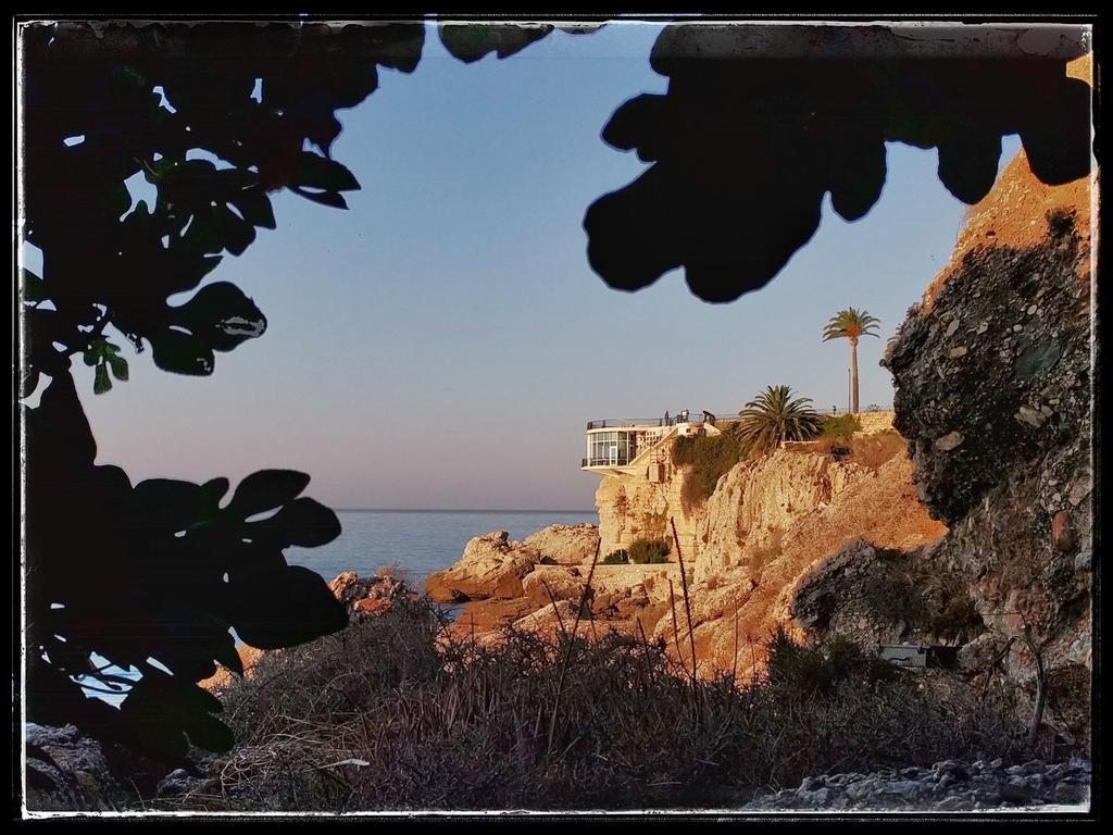 Hostal Andalucia Nerja Extérieur photo